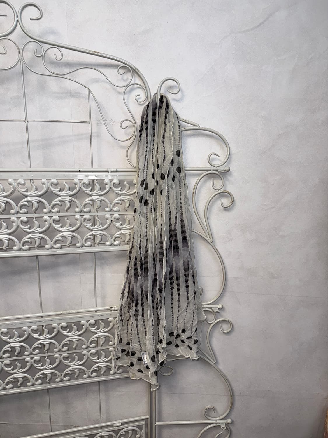 Pierre Balmain dot silk scarf 상품이미지3