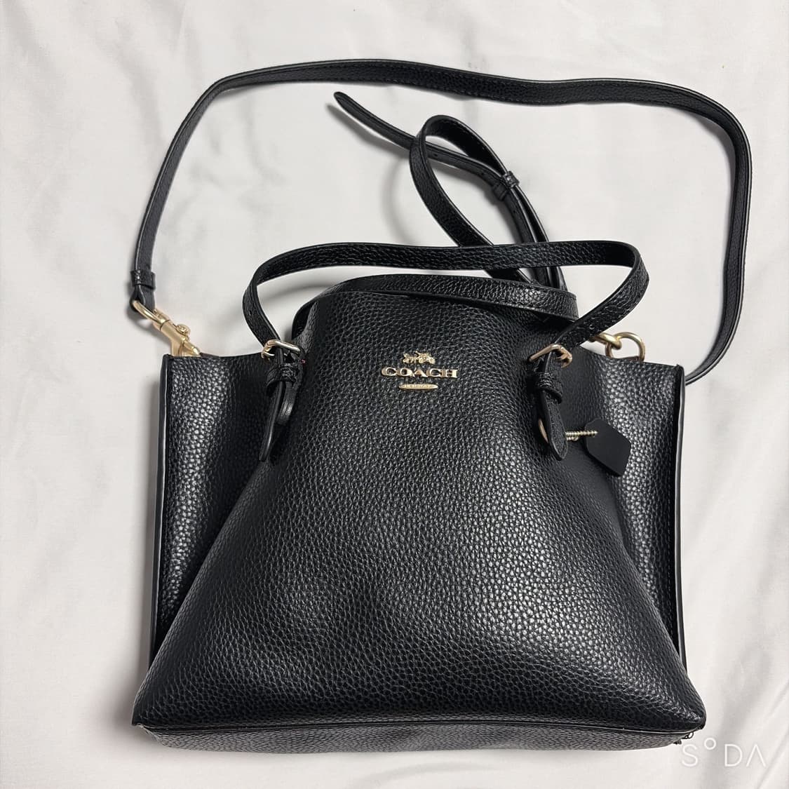 코치 블랙 레더 크로스백 토트백 상품이미지1