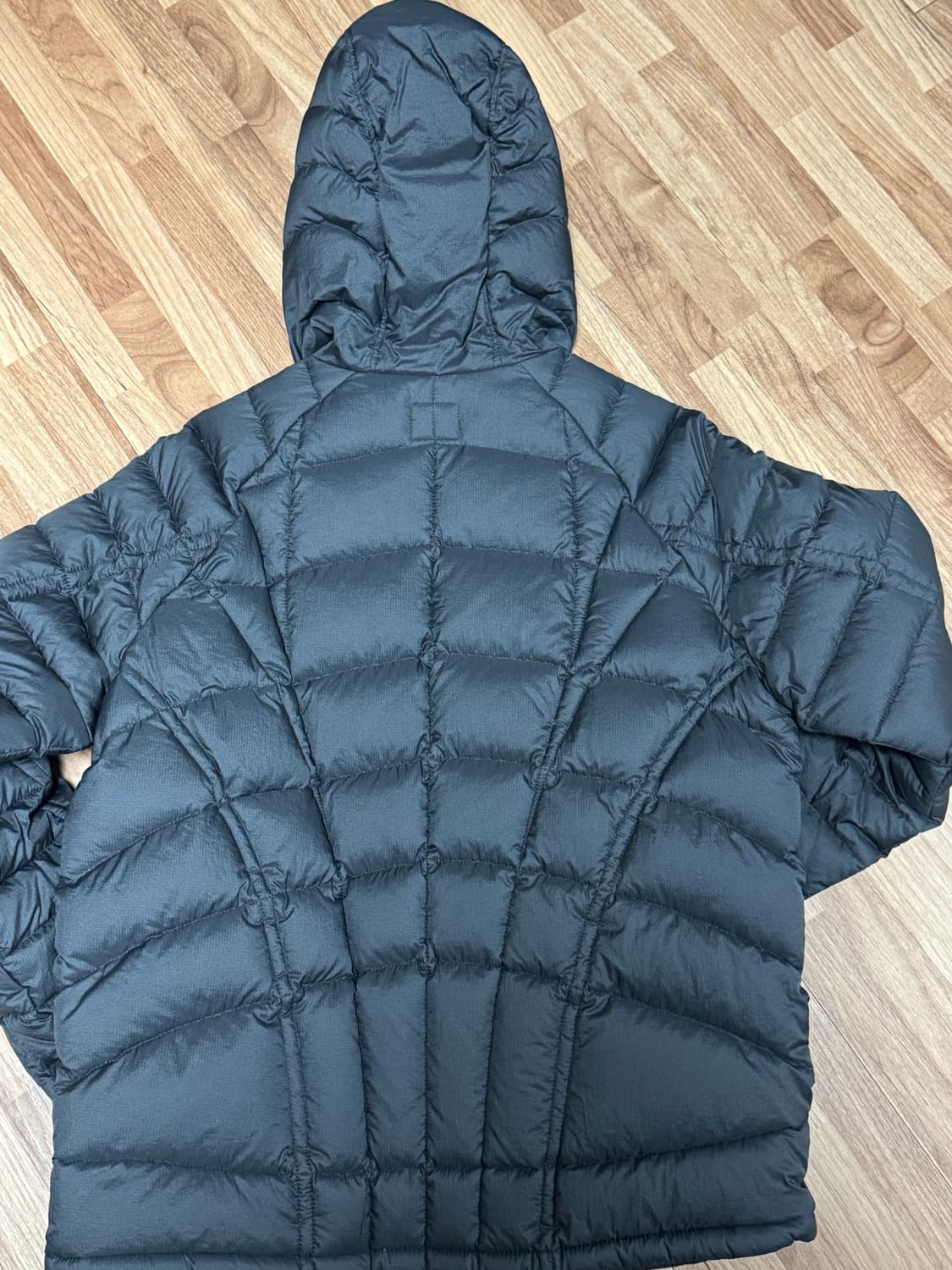 더콜디스모먼트 경량패딩 S 상품이미지2