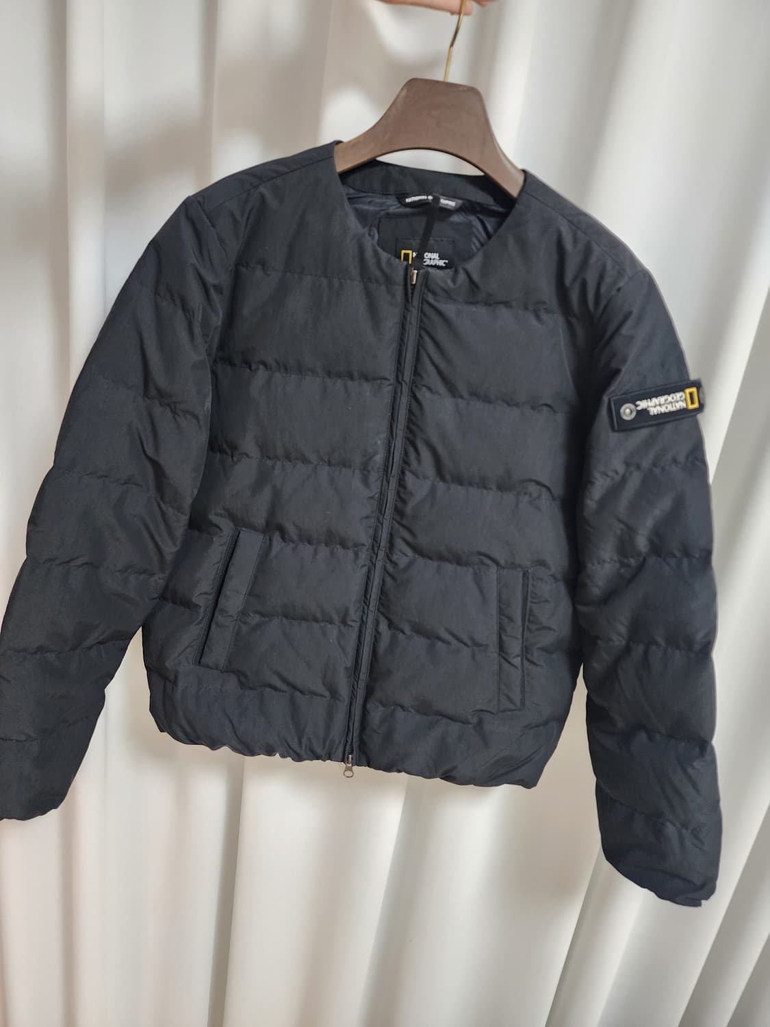 내셔널지오그래픽 경량패딩 덕 다운 점퍼 CARBON BLAC 상품이미지1