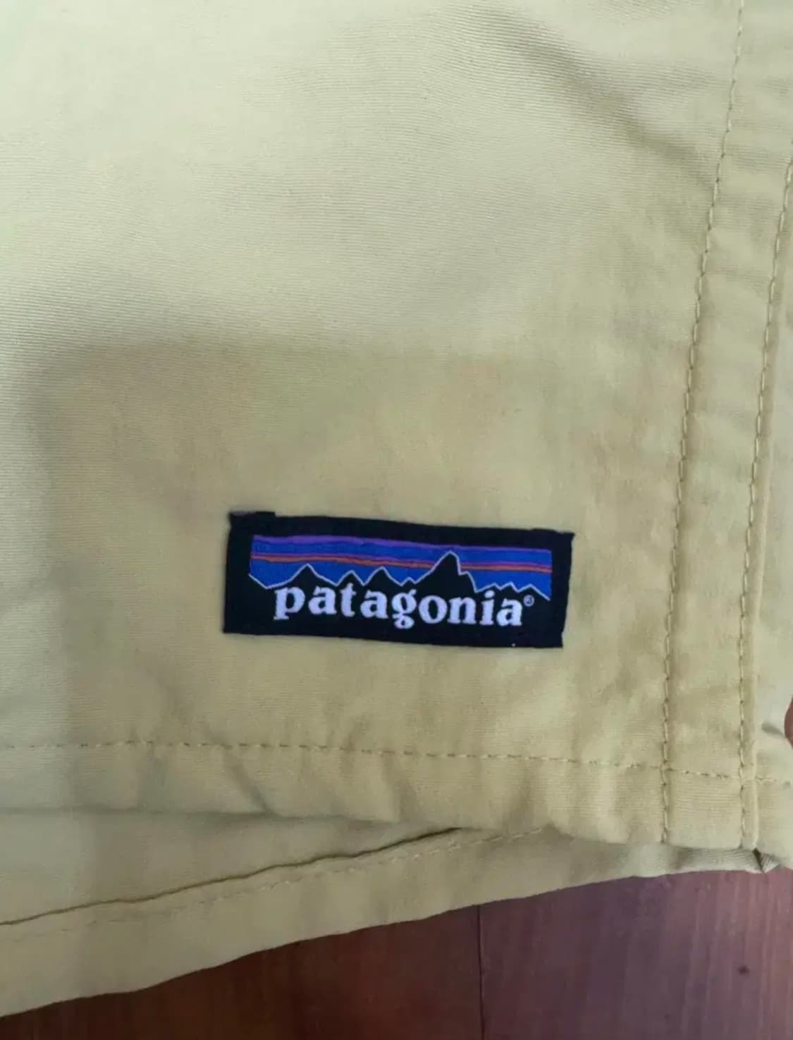 파타고니아 배기스 5인치 m사이즈 (옐로우색상) 팝니다 상품이미지3