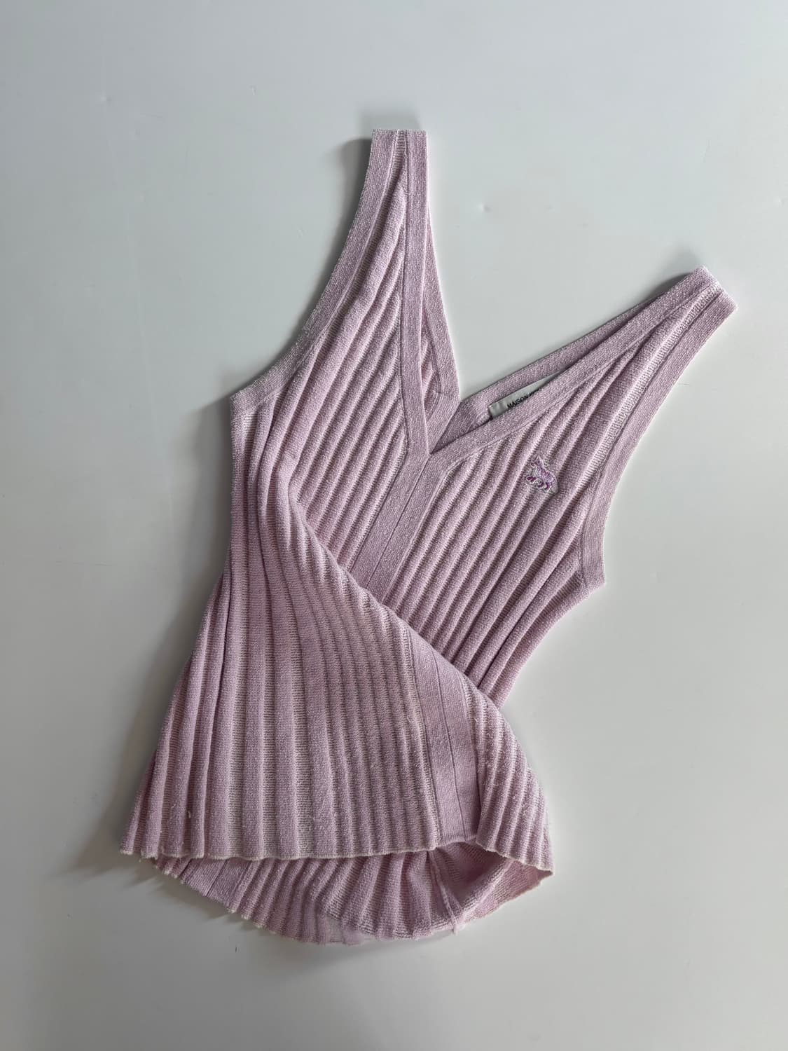 Maison Kitsune 메종키츠네 핑크 니트 슬리브리스 상품이미지3