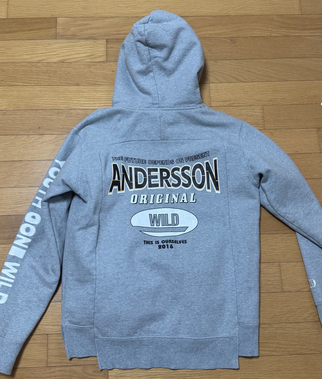 앤더슨벨 후드티 상품이미지1