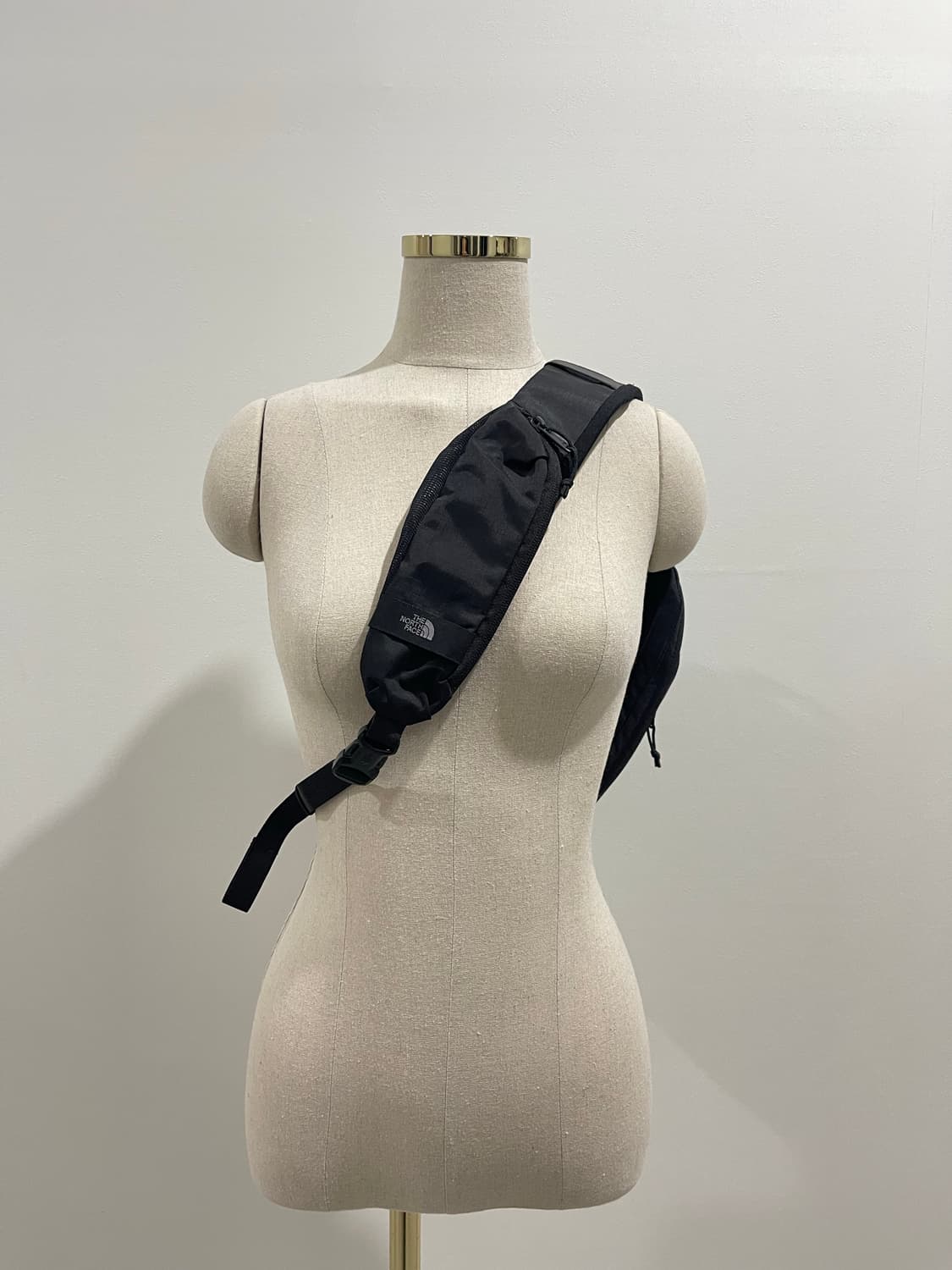 노스페이스 미니 크로스백 BOREALIS (6L) 상품이미지10