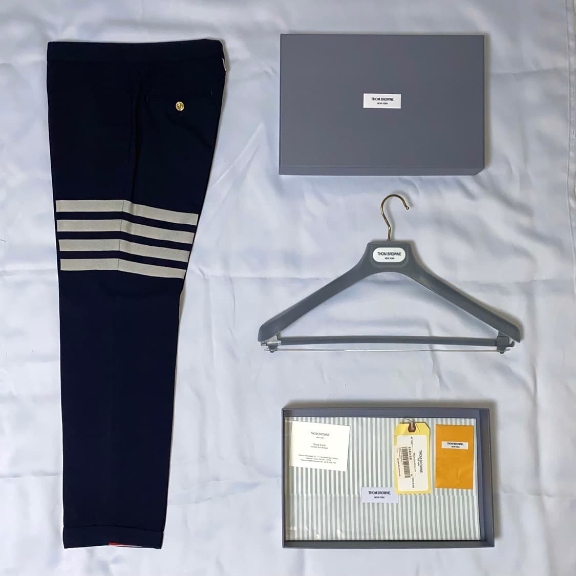 톰브라운 사선 금장 네이비 울 트라우져 상품이미지1