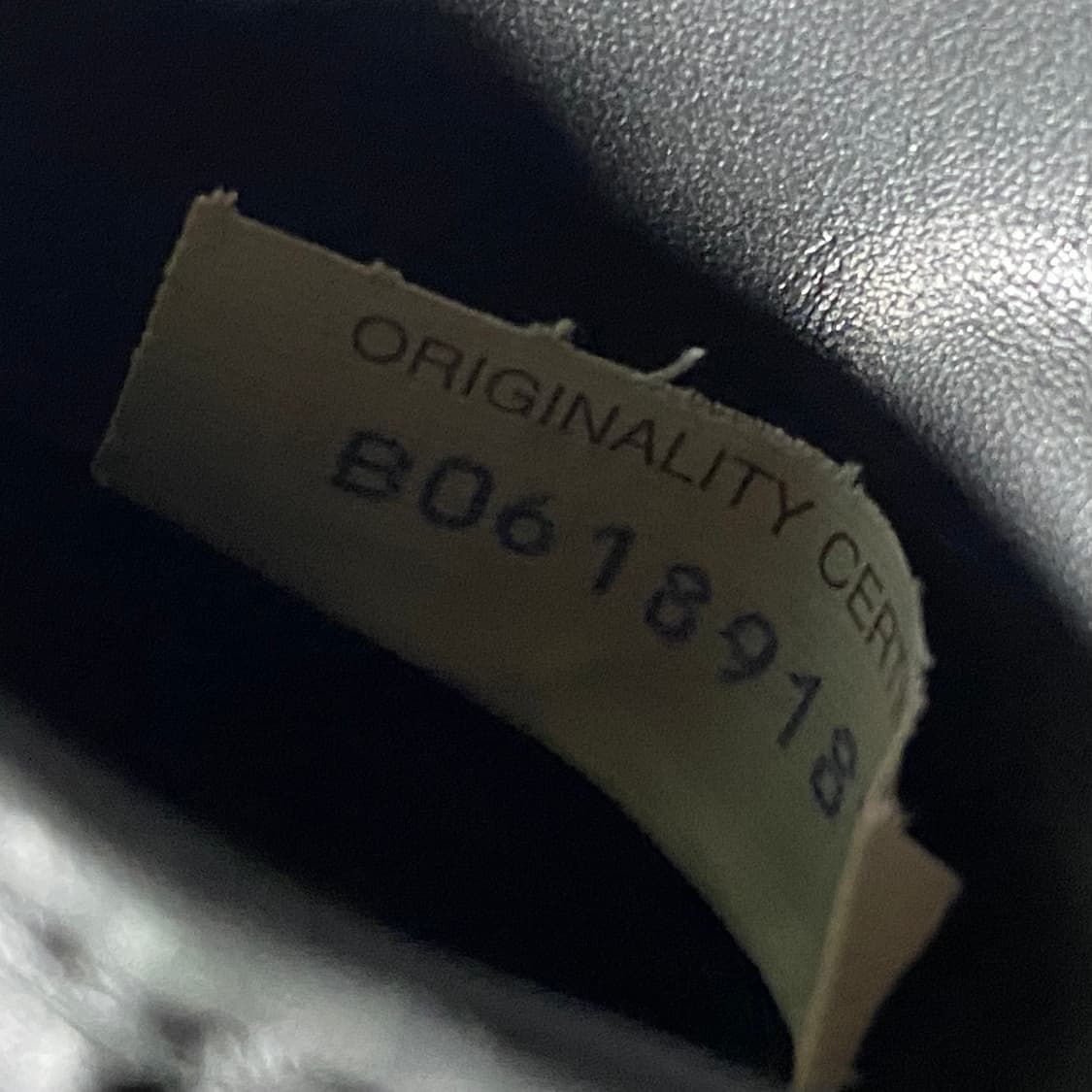 [정품] 보테가베네타 인트레치아토 소가죽 반지갑 상품이미지10