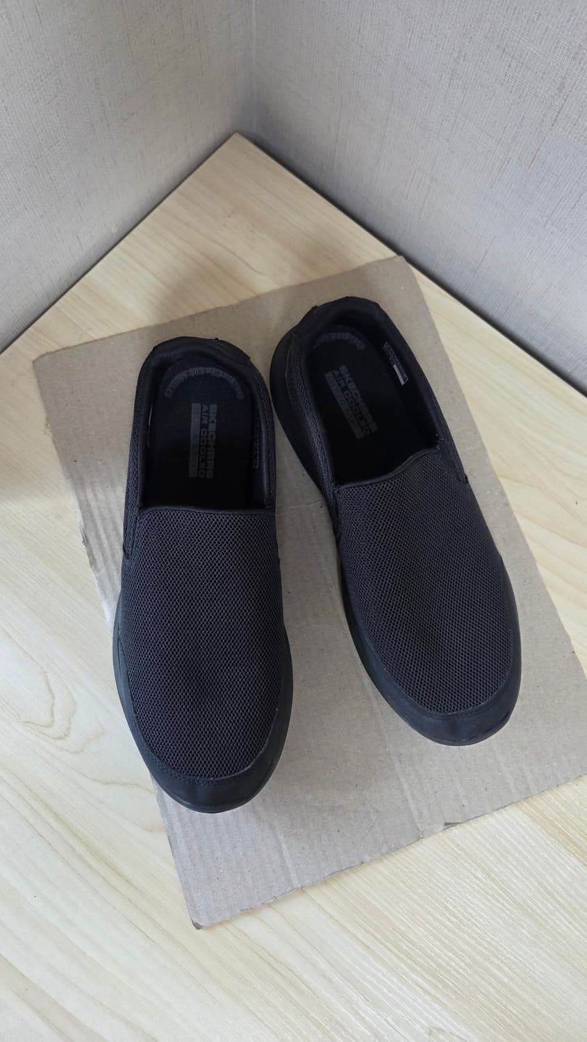 스케처스 블랙 슬립온 메쉬 운동화 상품이미지2