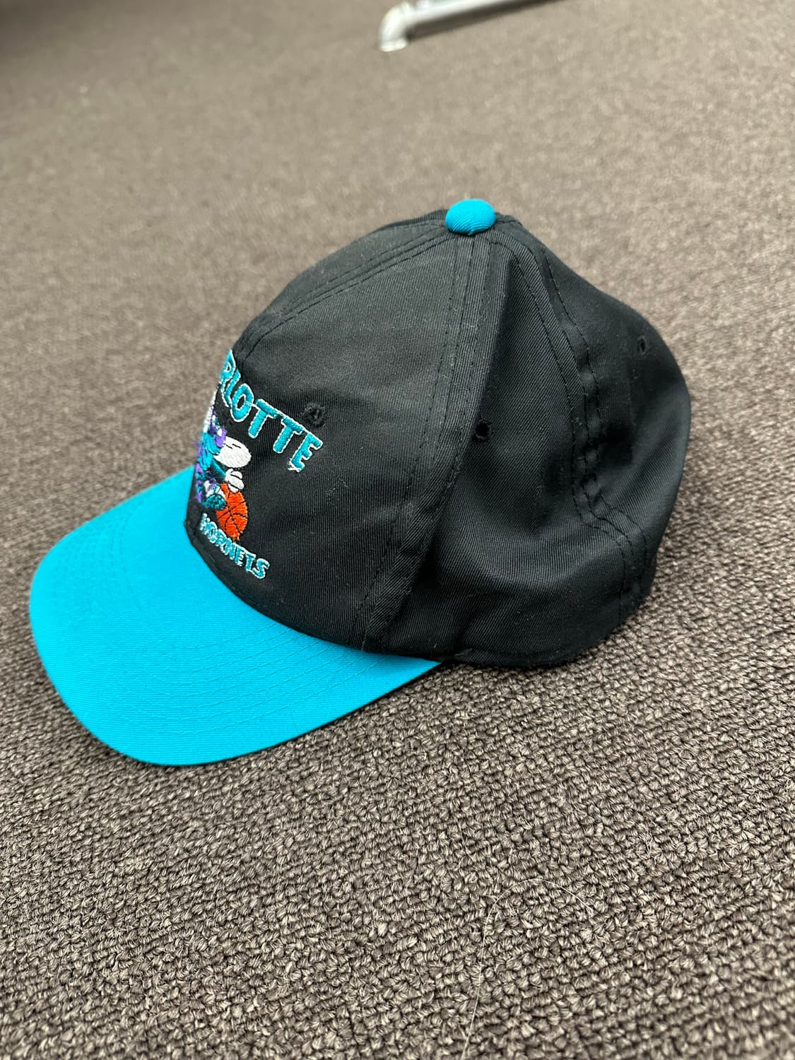 샬럿 호네츠 빈티지 자수 볼캡 상품이미지3