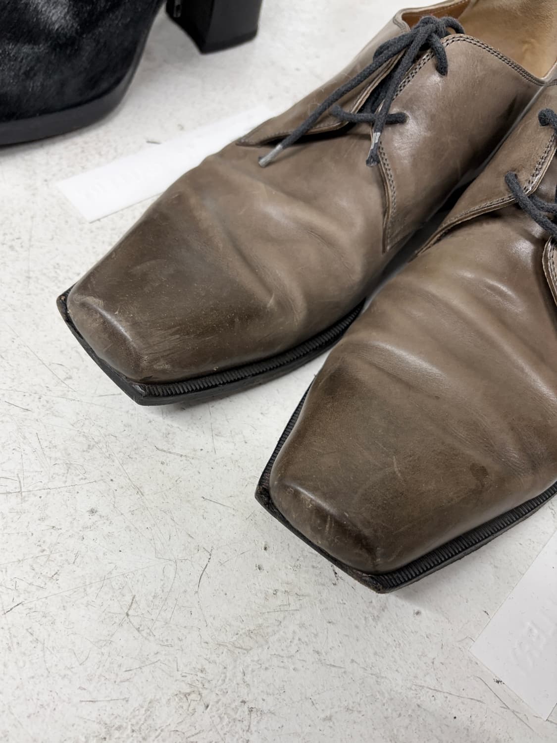 알랙산더 맥퀸 워시드 레더 슈즈 상품이미지4