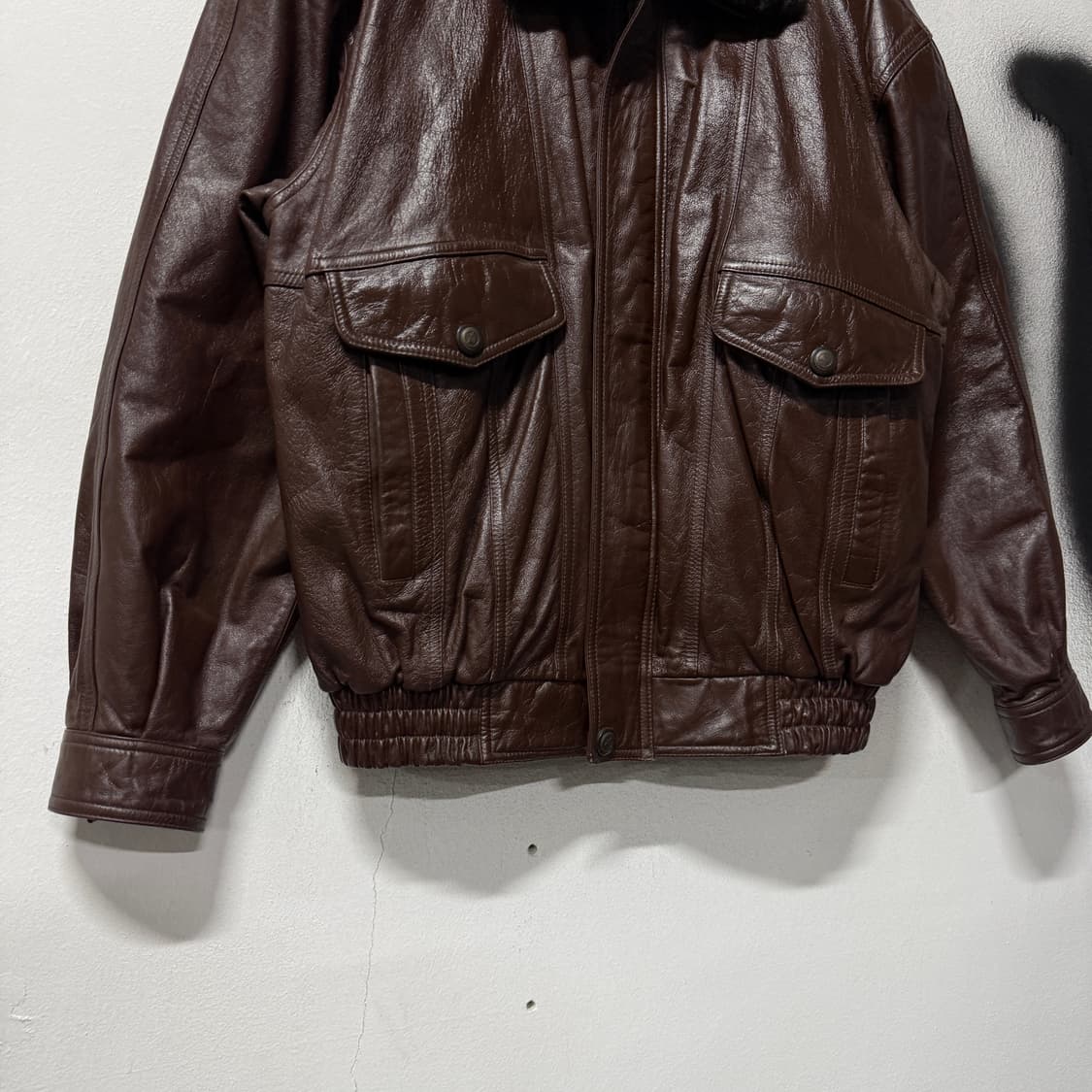 VTG 빈티지 카우하이드 100% 소가죽 퍼 카라 탈부착 A2 봄버 자켓 상품이미지4