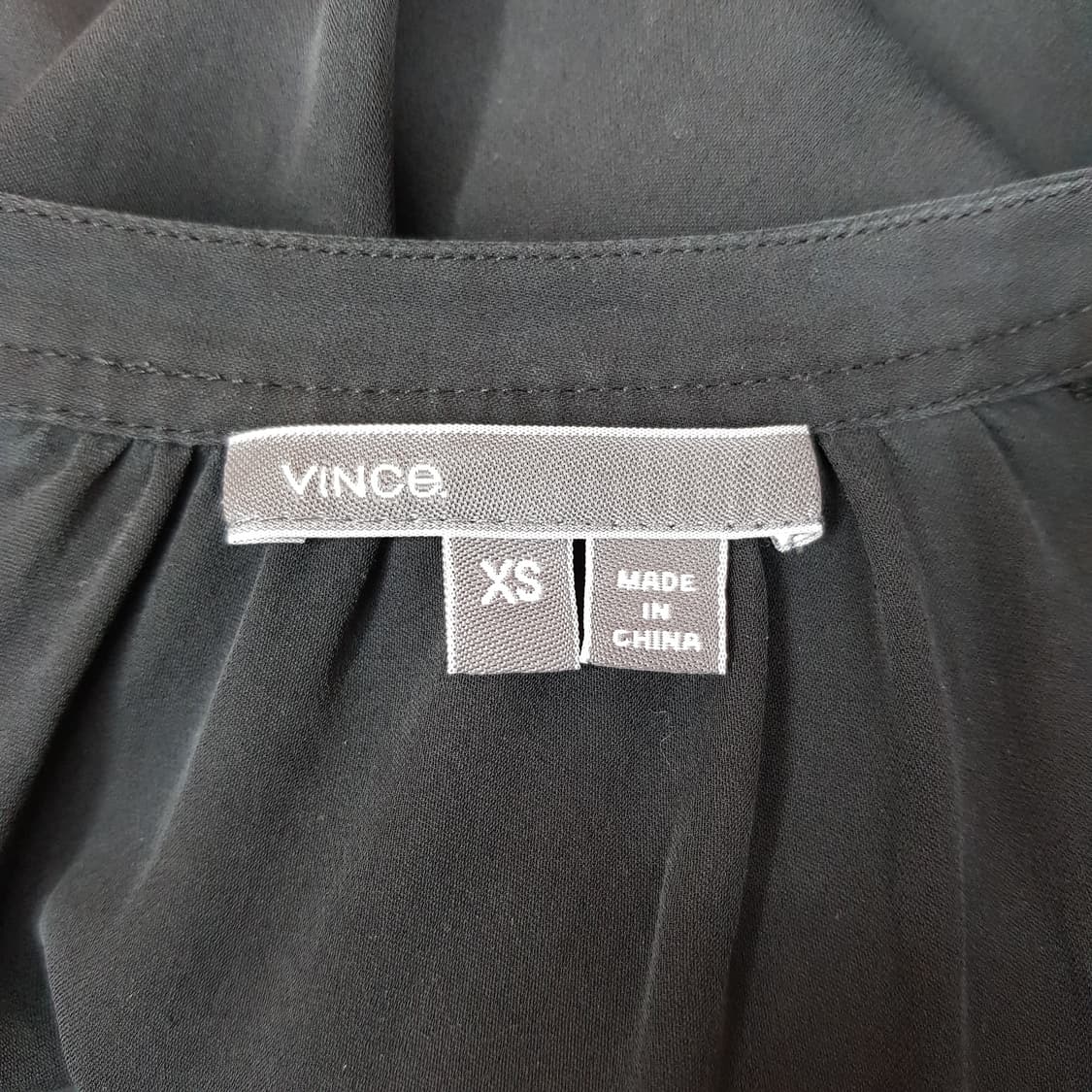 빈스 실크 100 미니멀 블라우스 XS사이즈 상품이미지7