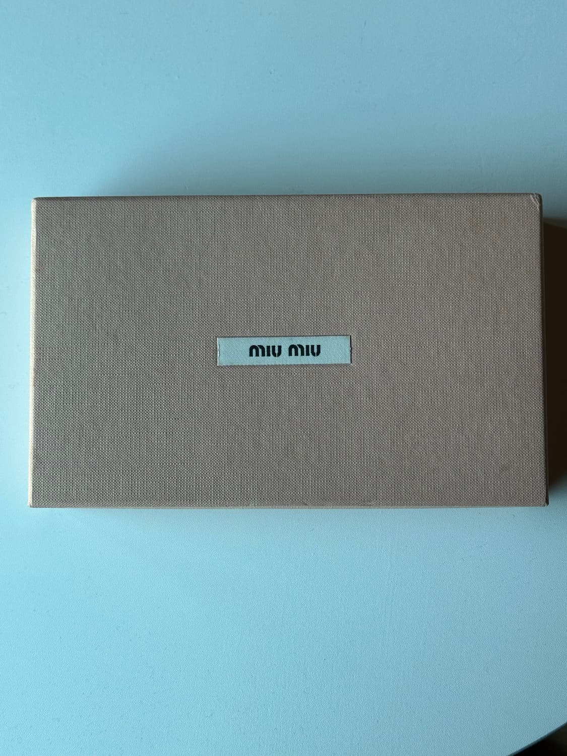 무료배송)MIUMIU 미우미우 A7 다이어리 커버 핑크베이지 상품이미지4