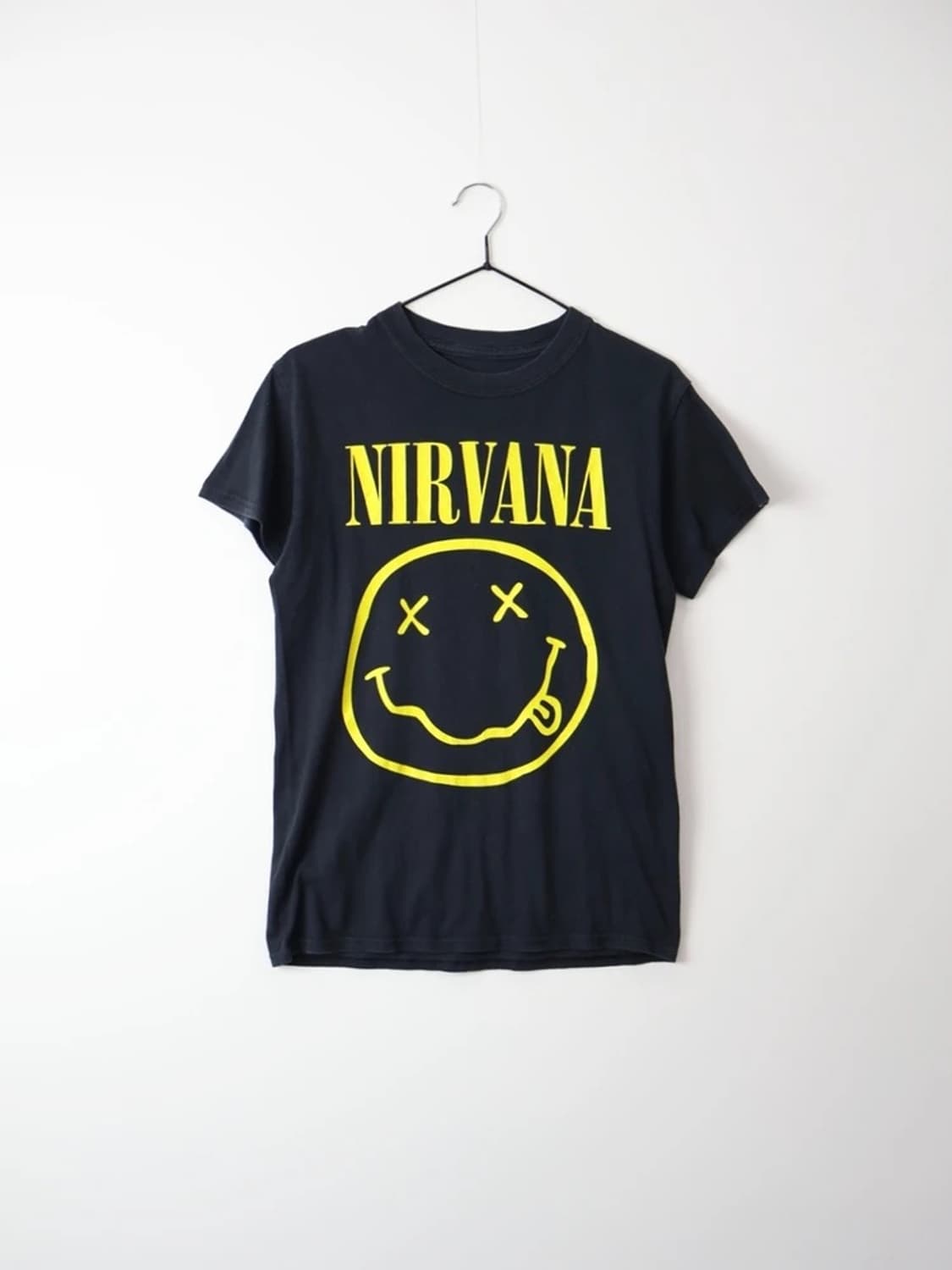 Nirvana Smile Logo Band T Shirt 상품이미지3