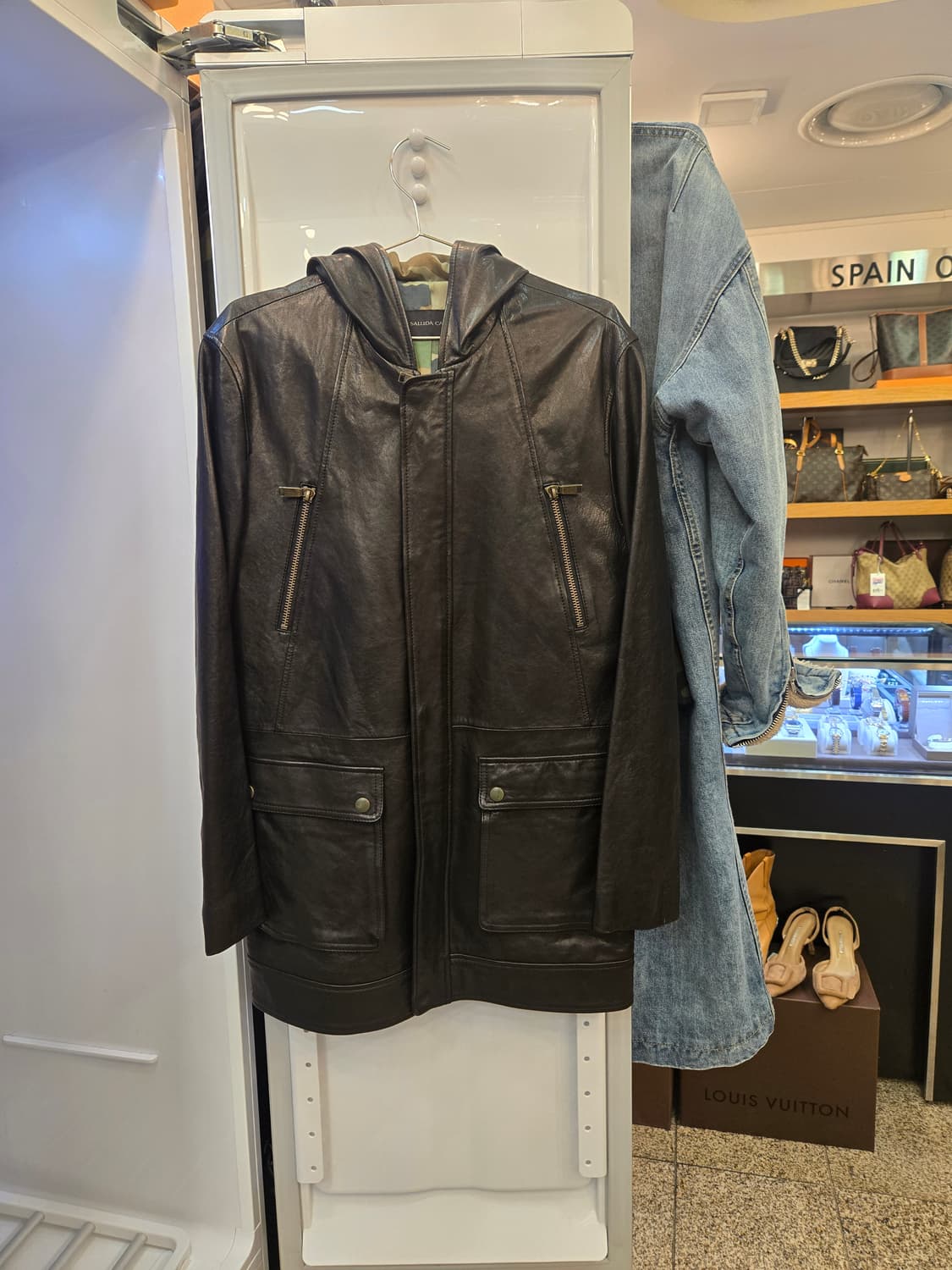 [희귀]SALUDA CARJU 이태리 램스킨 후드 가죽 롱재킷 상품이미지1