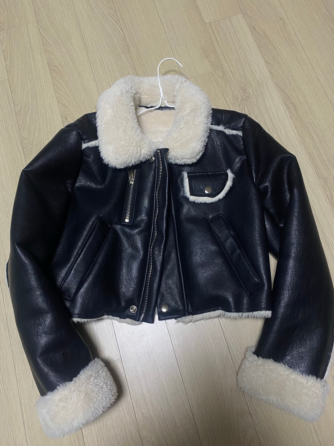 크랭크 무스탕 크롭 블랙 자켓 레더 가죽 퍼 상품이미지1