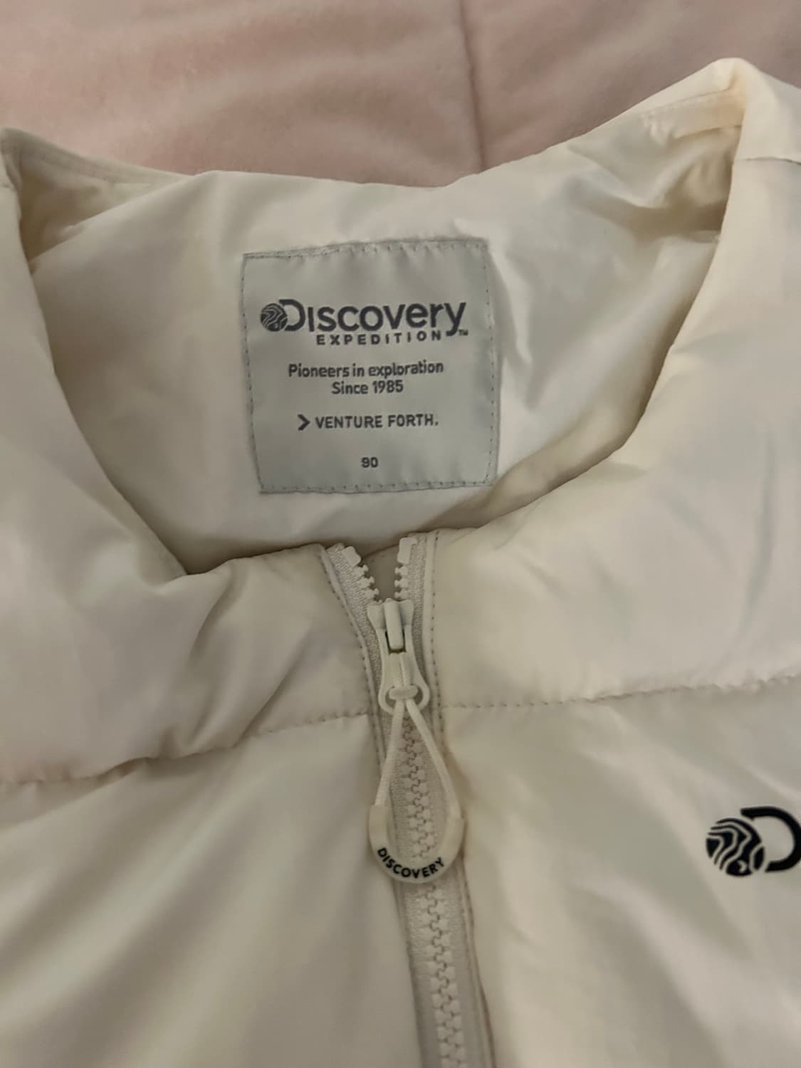 디스커버리 경량패딩 s 상품이미지3