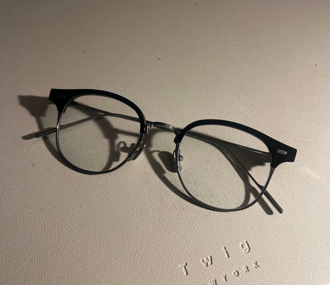 젠틀몬스터 알리오X1 하금테 새제품 상품이미지3