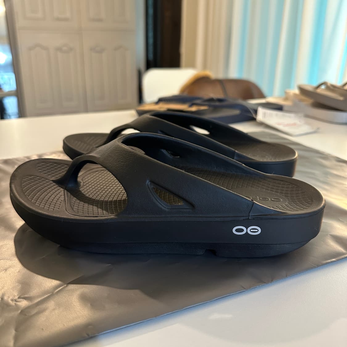 우포스 쪼리 블랙 240 상품이미지2