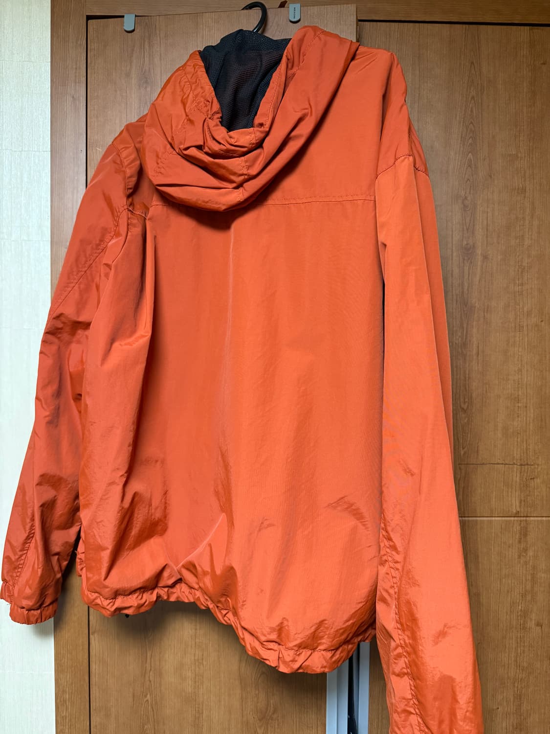 H&M 오렌지 후드 바람막이 상품이미지2