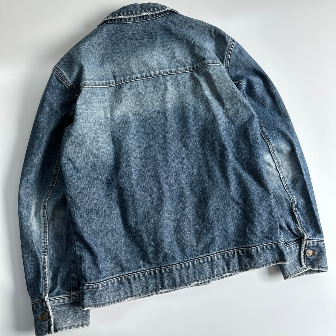 Edwin 에드윈 90’s 워시드 데님 트러커 자켓 상품이미지4