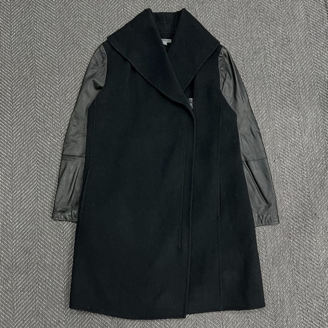 빈스 레더포인트 빅카라 울코트 v1247 상품이미지1