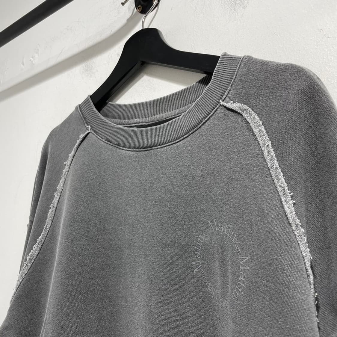 마뗑킴 그런지 맨투맨 상품이미지4