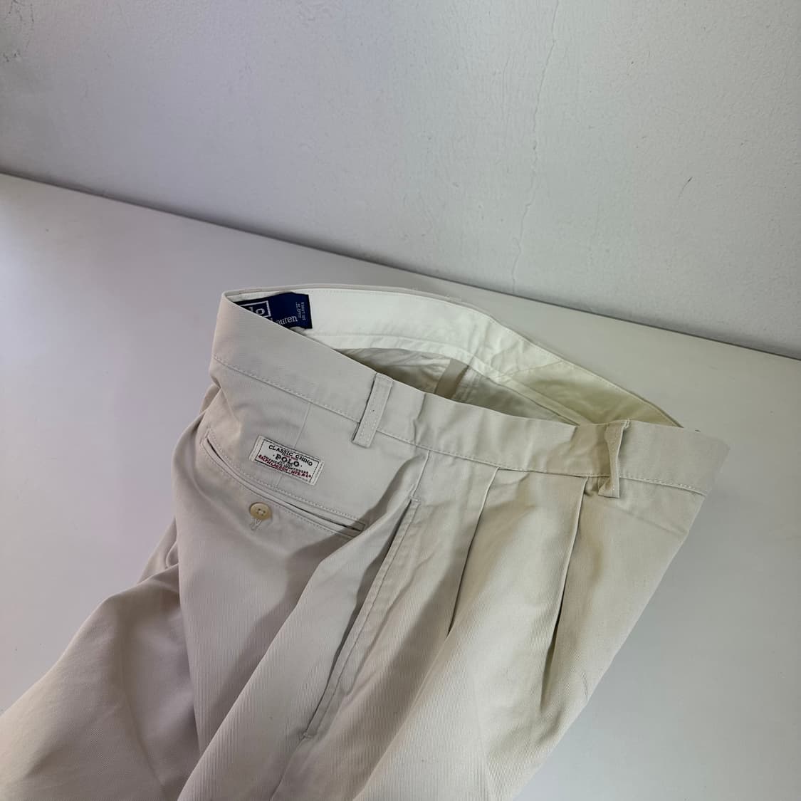 XL 32-33 폴로랄프로렌 라이트베이지 테이퍼드핏 투턱 치노팬츠 상품이미지1