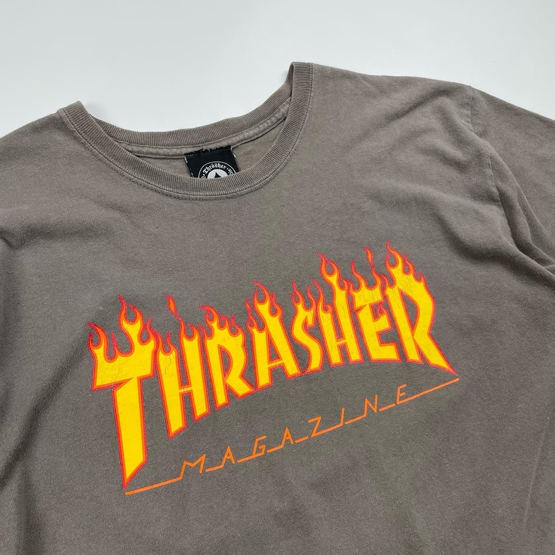 트레셔 플레임로고 티셔츠 상품이미지3