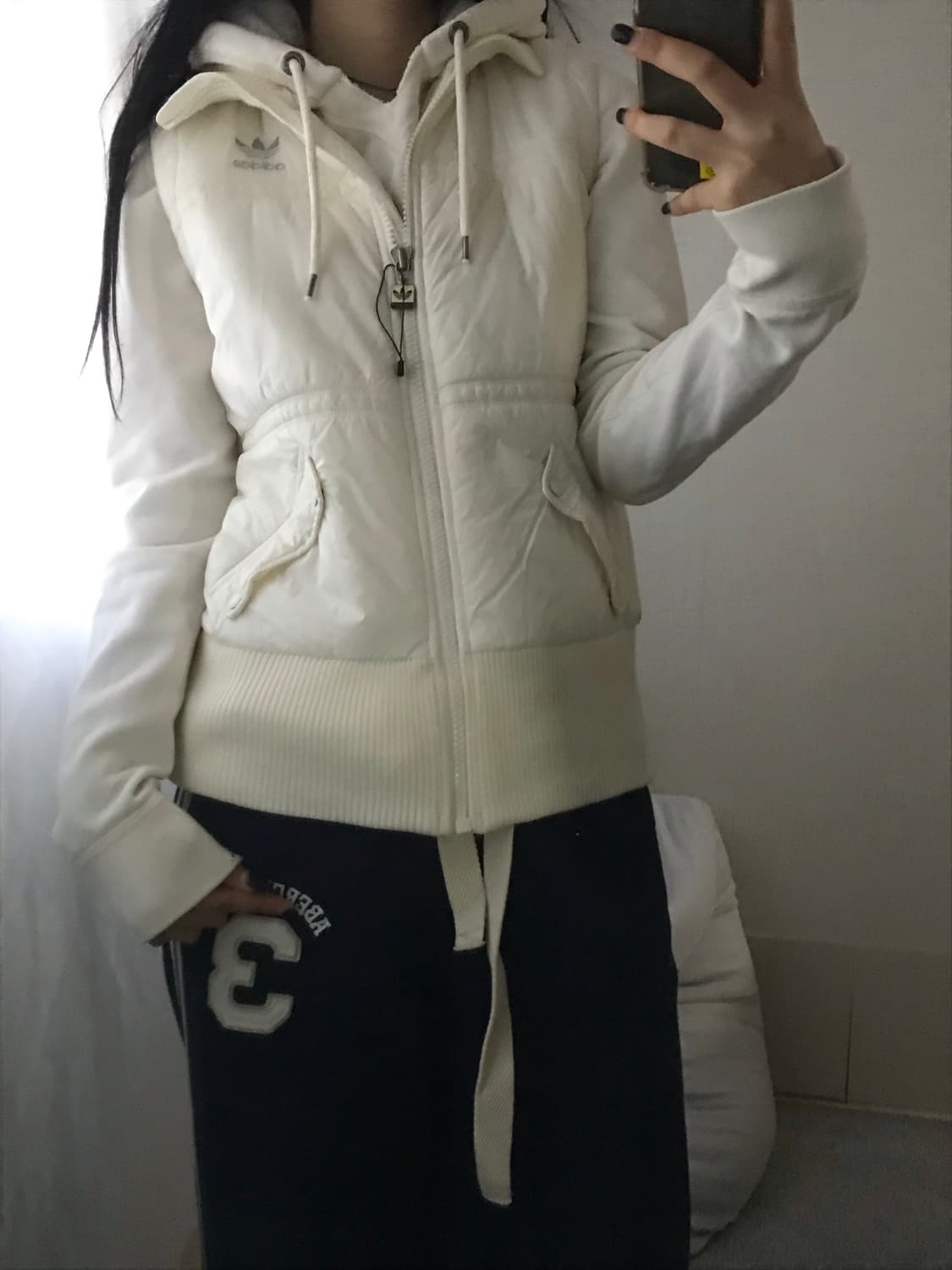 아디다스 아이보리 실버 패딩조끼 상품이미지4