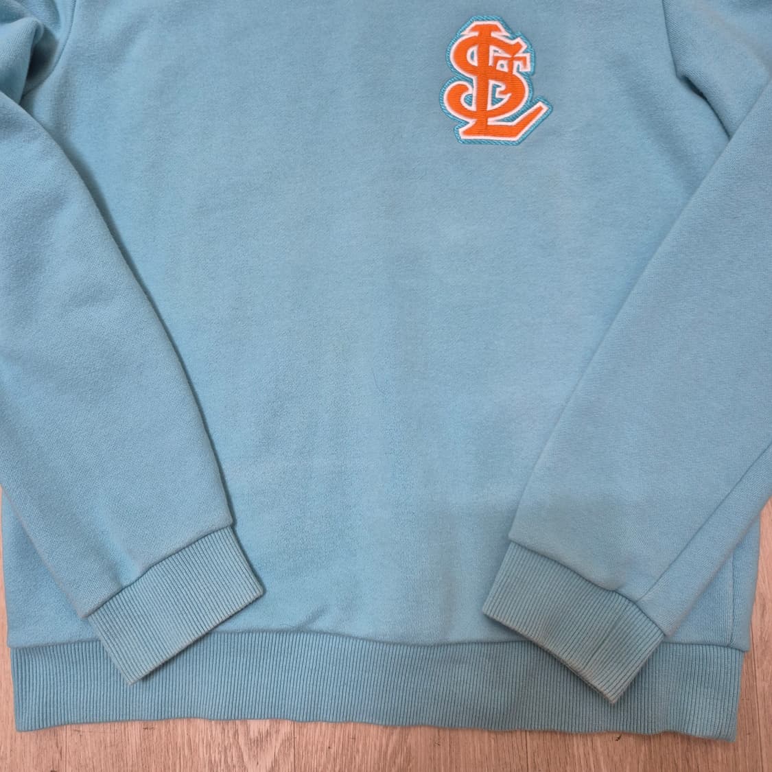 MLB 엠엘비 생루이 자수로고 맨투맨 상품이미지3