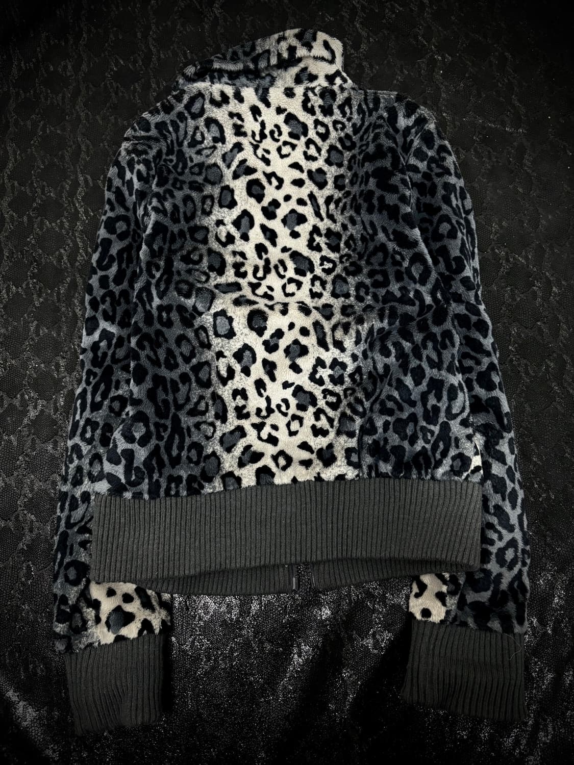 “Vintage” Black Leopard 2-way Fleece Zip 상품이미지7