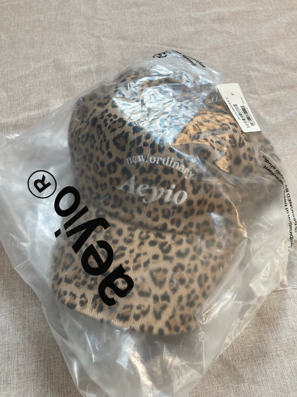 에이와이오 뉴 로고 레오파드 볼캡 베이지 상품이미지6