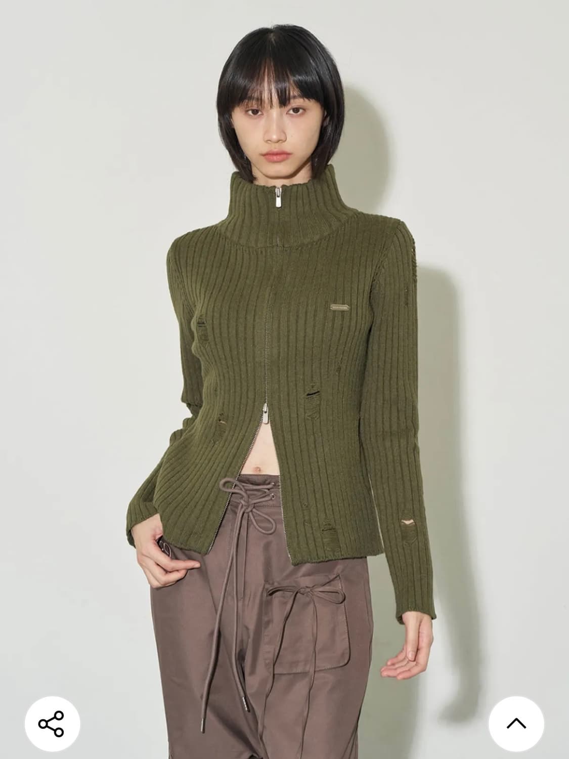 일리고 펀칭 데미지 니트집업 상품이미지5