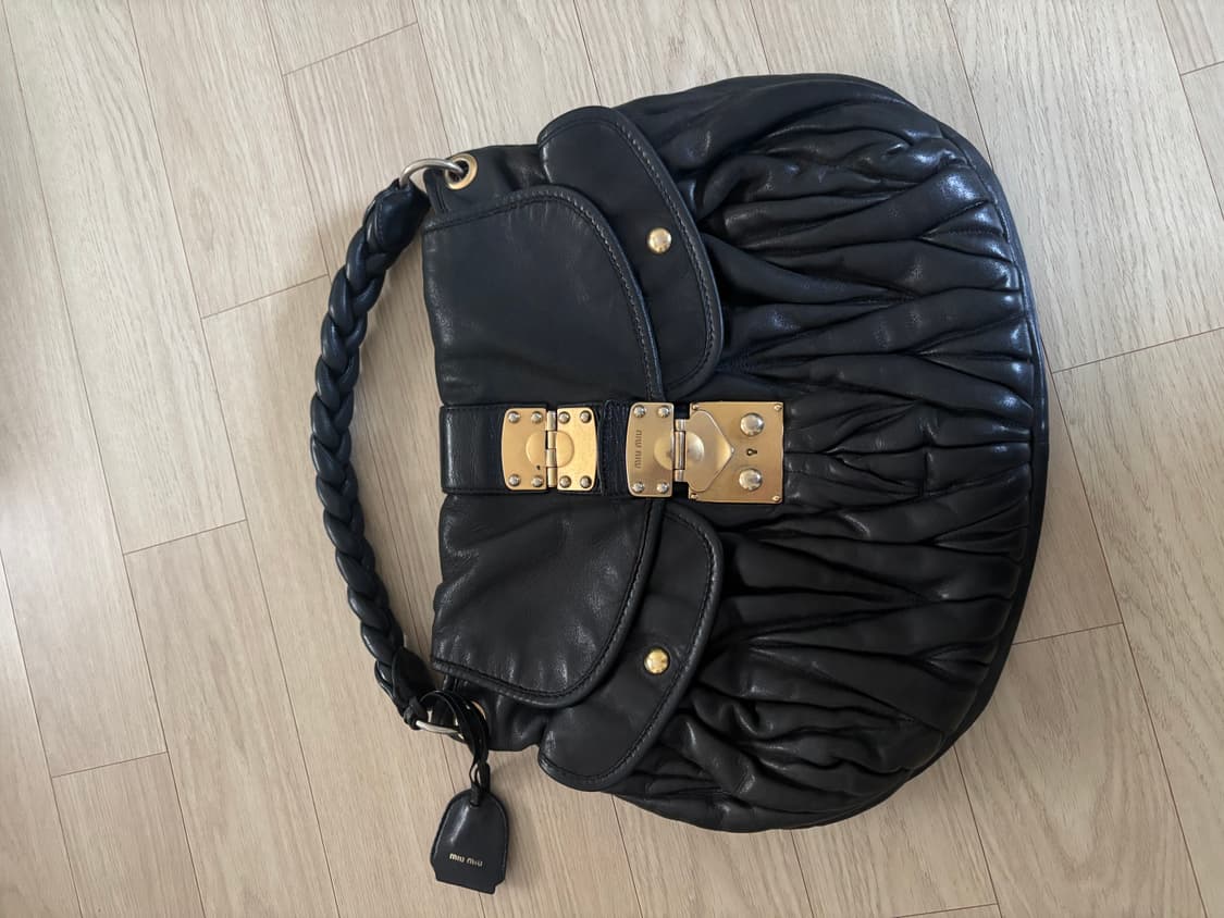 미우미우  상품이미지1