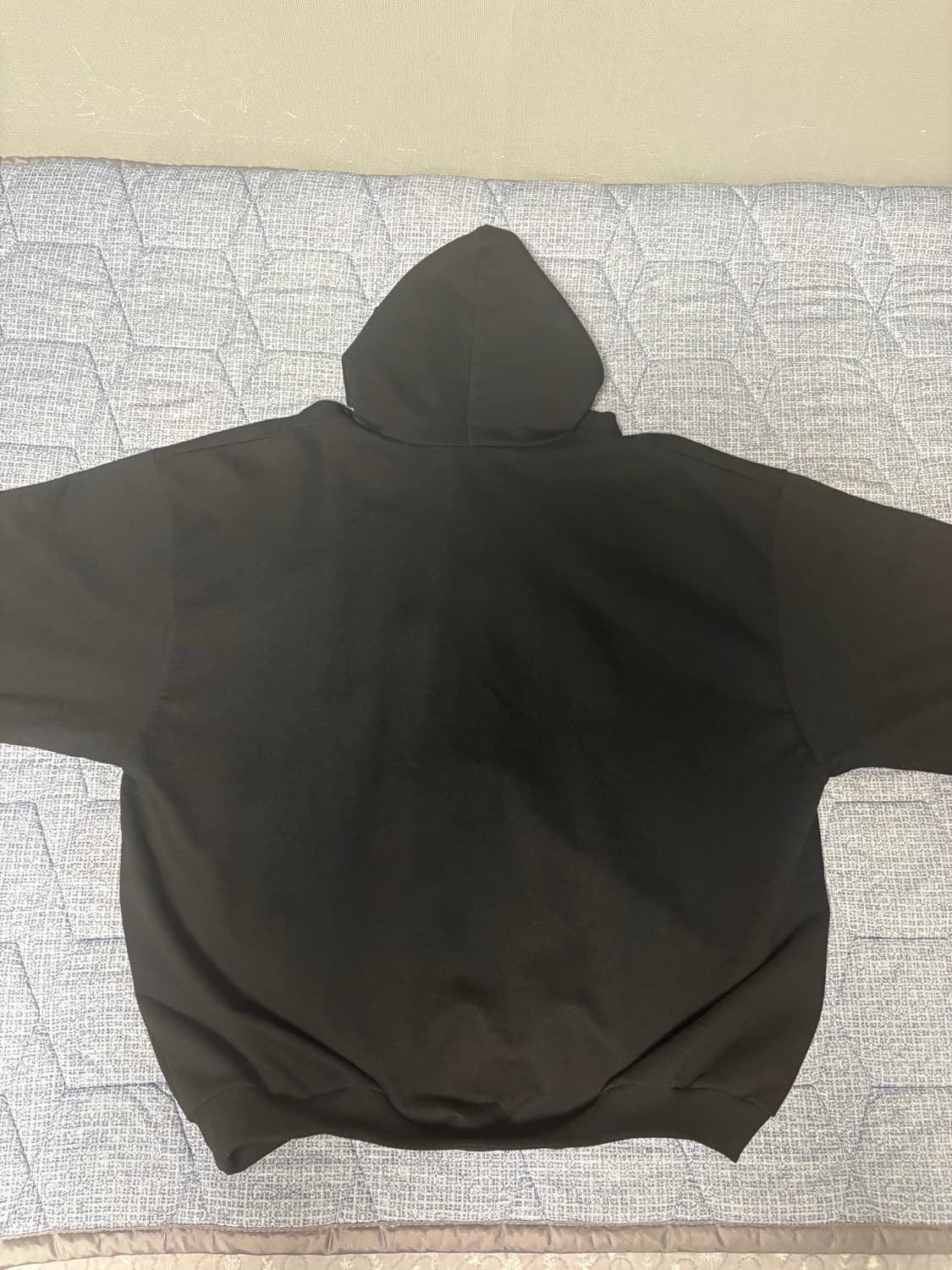 이지 x 고샤 루브친스키 YZY 블랙 독스 후드 블랙 상품이미지2