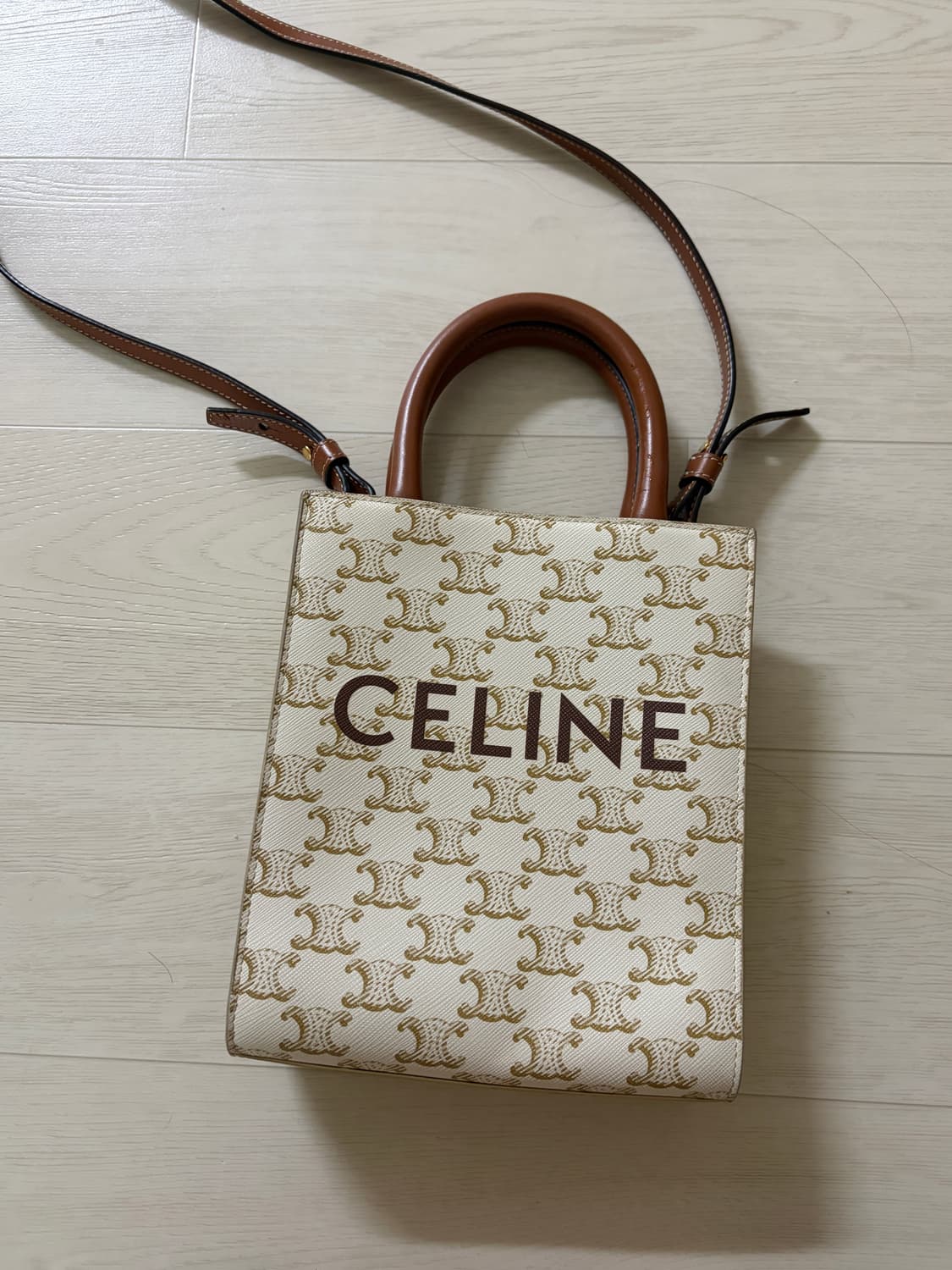 셀린느 가방 상품이미지1