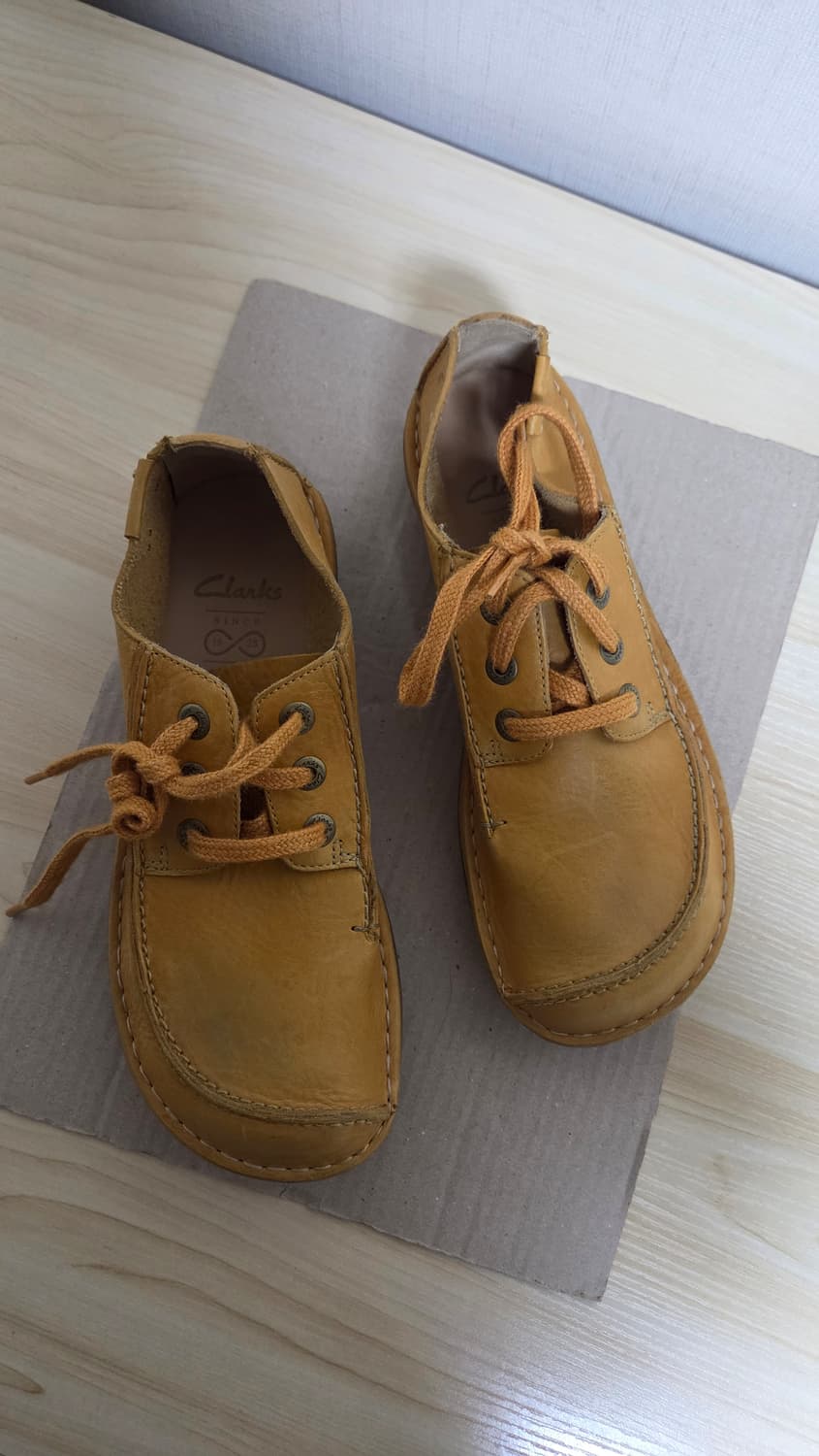 클락스 퍼니 드림 레이스업 슈즈 왈라비 상품이미지1