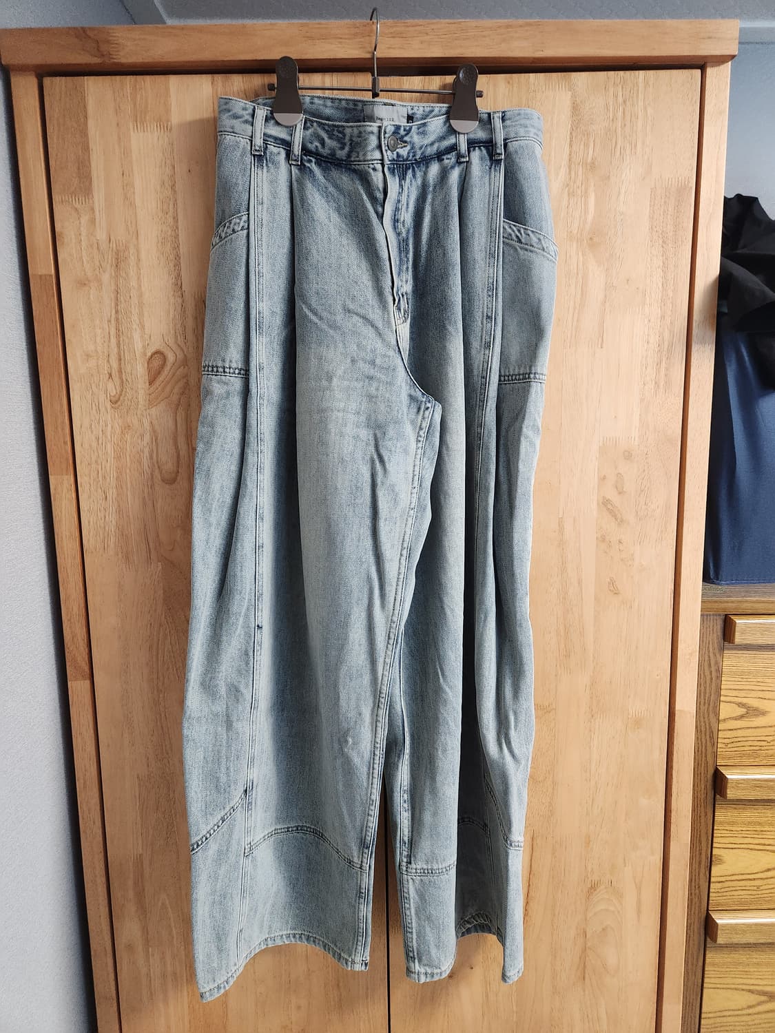 비긴202 Veneta Two Tuck Denim Pants 3사 상품이미지1