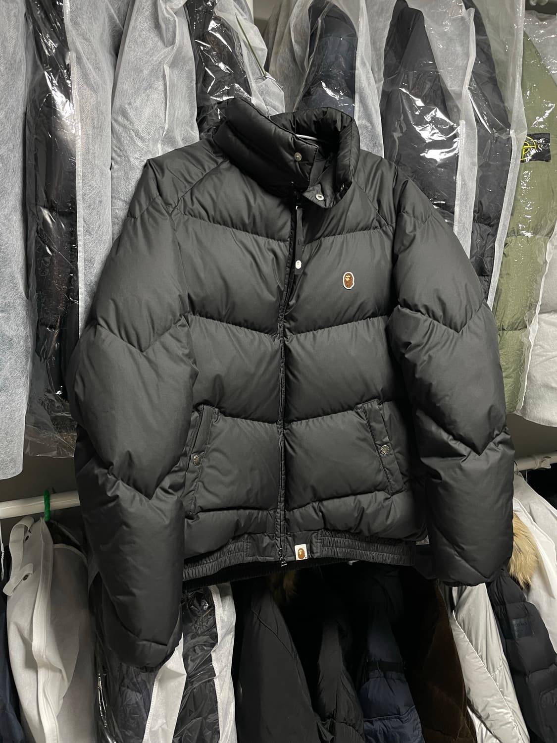 [M사이즈] 베이프 원 포인트 푸퍼 패딩 자켓 상품이미지3