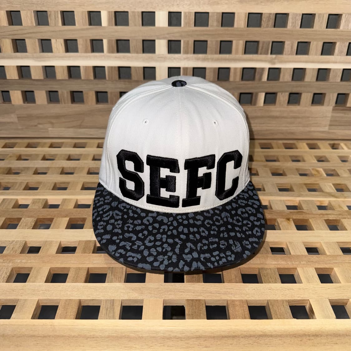 서울이랜드 FC 레오파드 스냅백 ﻿  상품이미지1