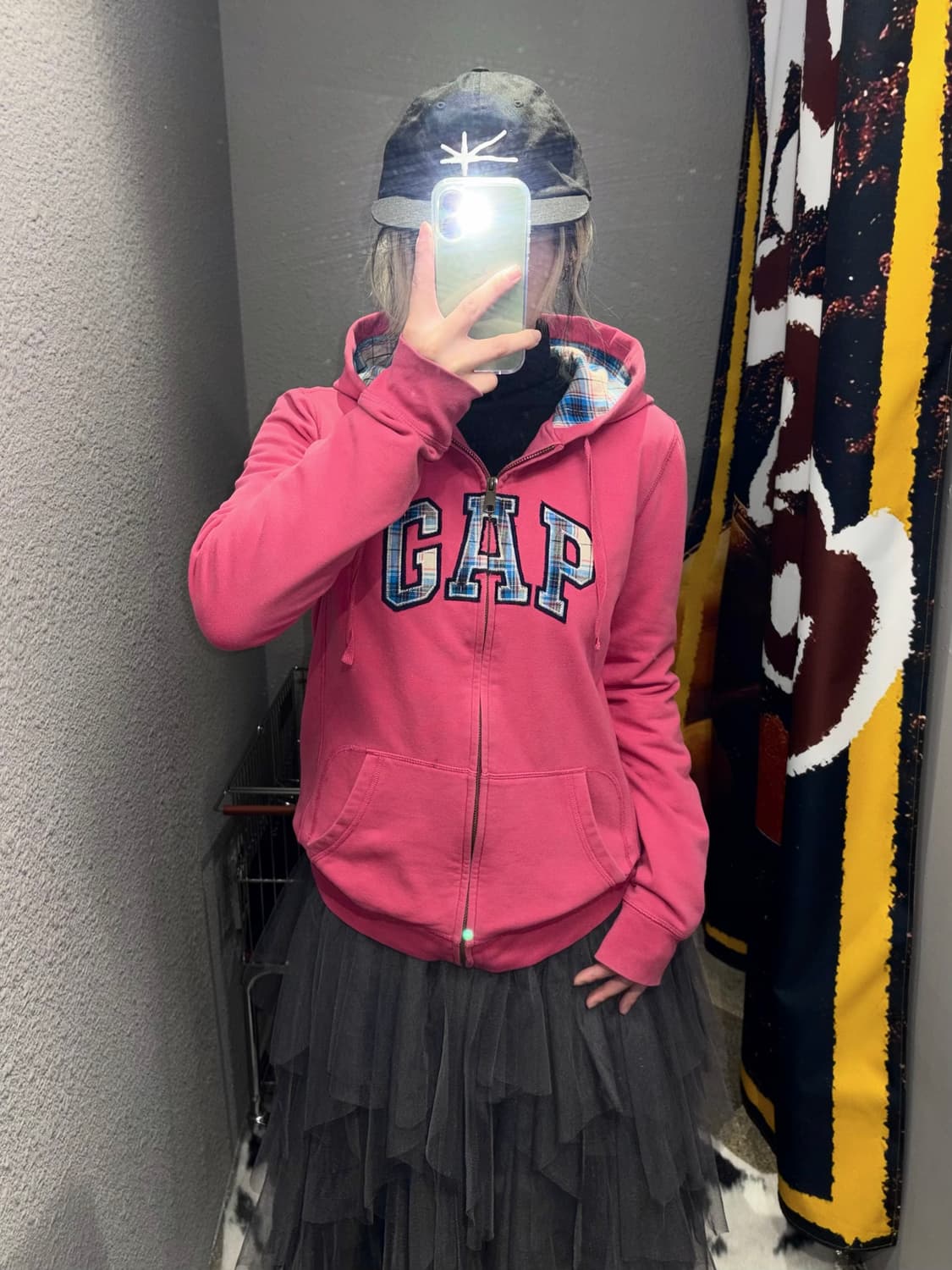 GAP 체크 키치 로고 후드집업 상품이미지1