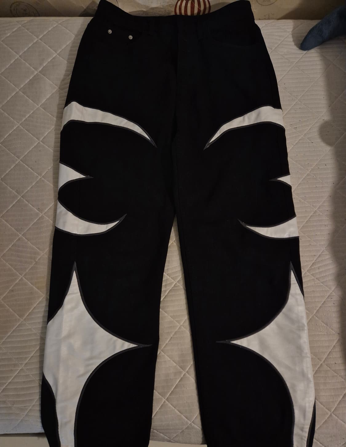 떠그클럽 레더팬츠 초판 판매합니다 상품이미지1