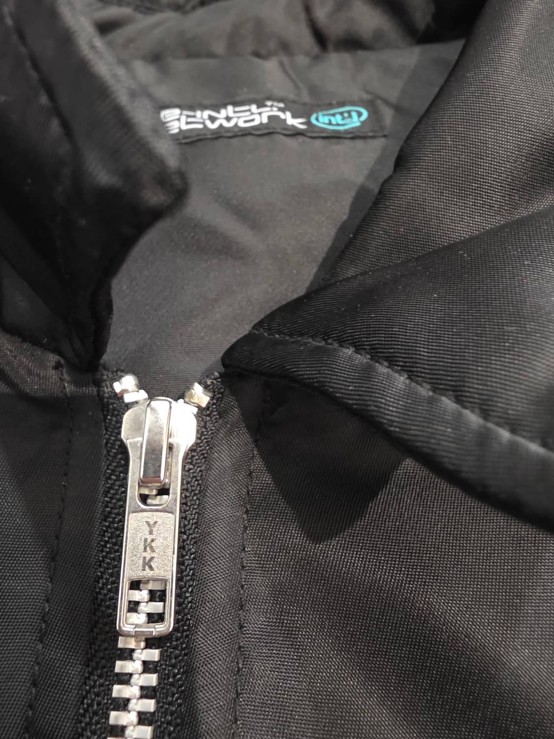 더 인터내셔널 봄버자켓 상품이미지3