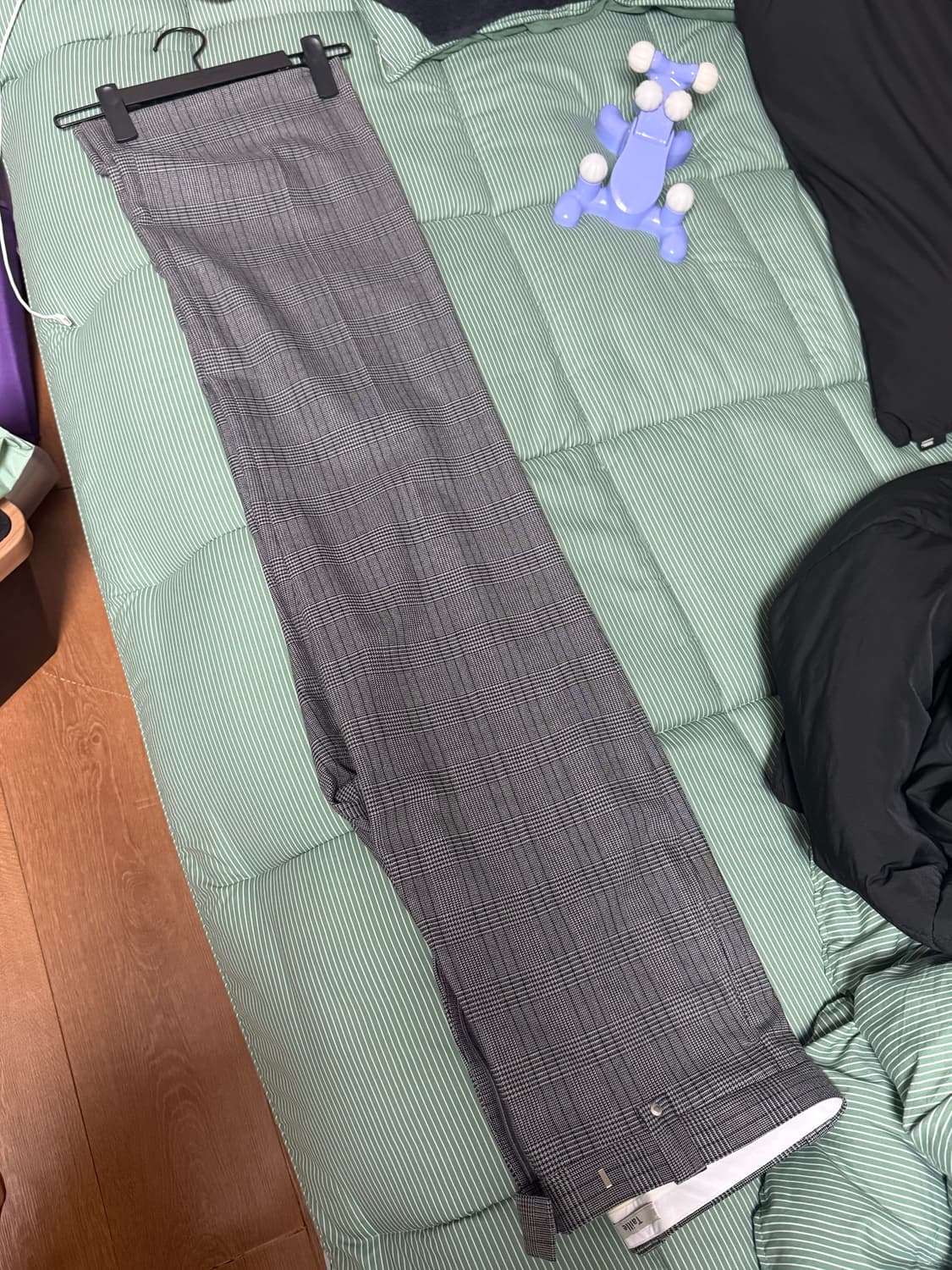 타일레 글렌체크 플레어 울 슬랙스 3 상품이미지5