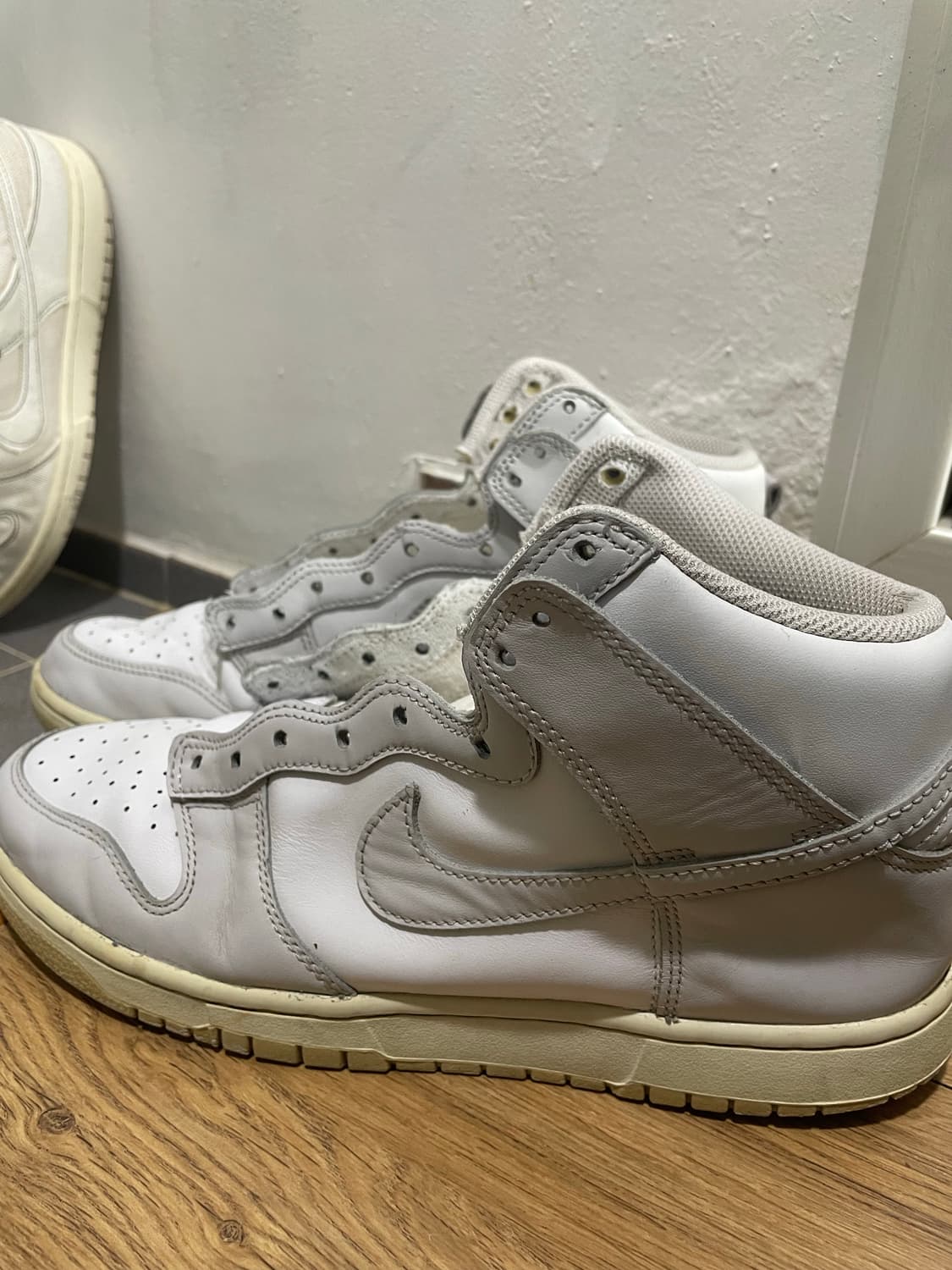 나이키 덩크 하이 레트로 바스트 그레이 상품이미지3