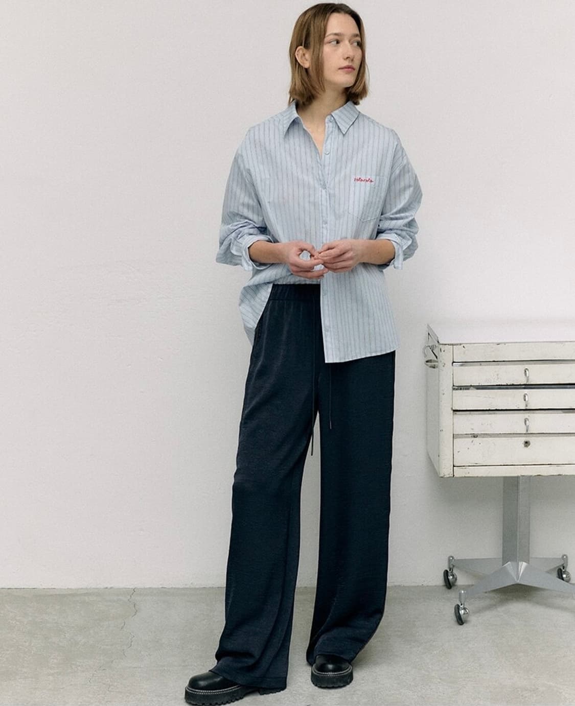 로라로라 LACE STRIPE SHIRT BLUE 상품이미지5