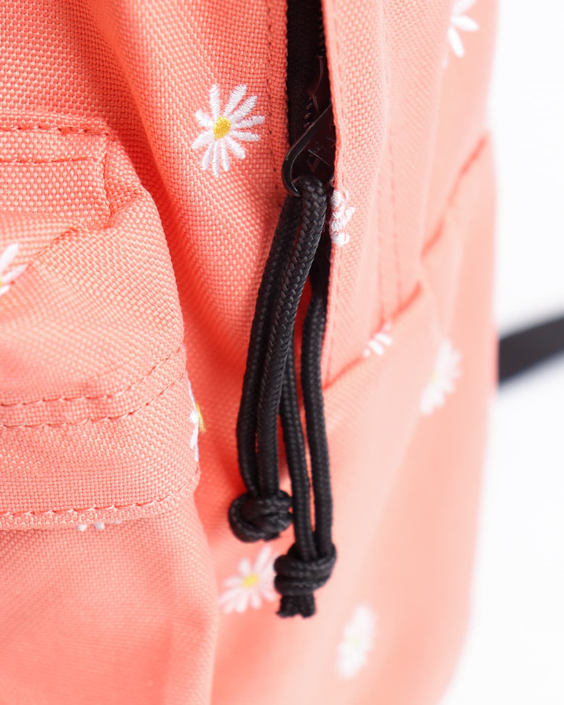 [OUTDOOR PRODUCT] 플로럴 자수 나일론 백팩 상품이미지6