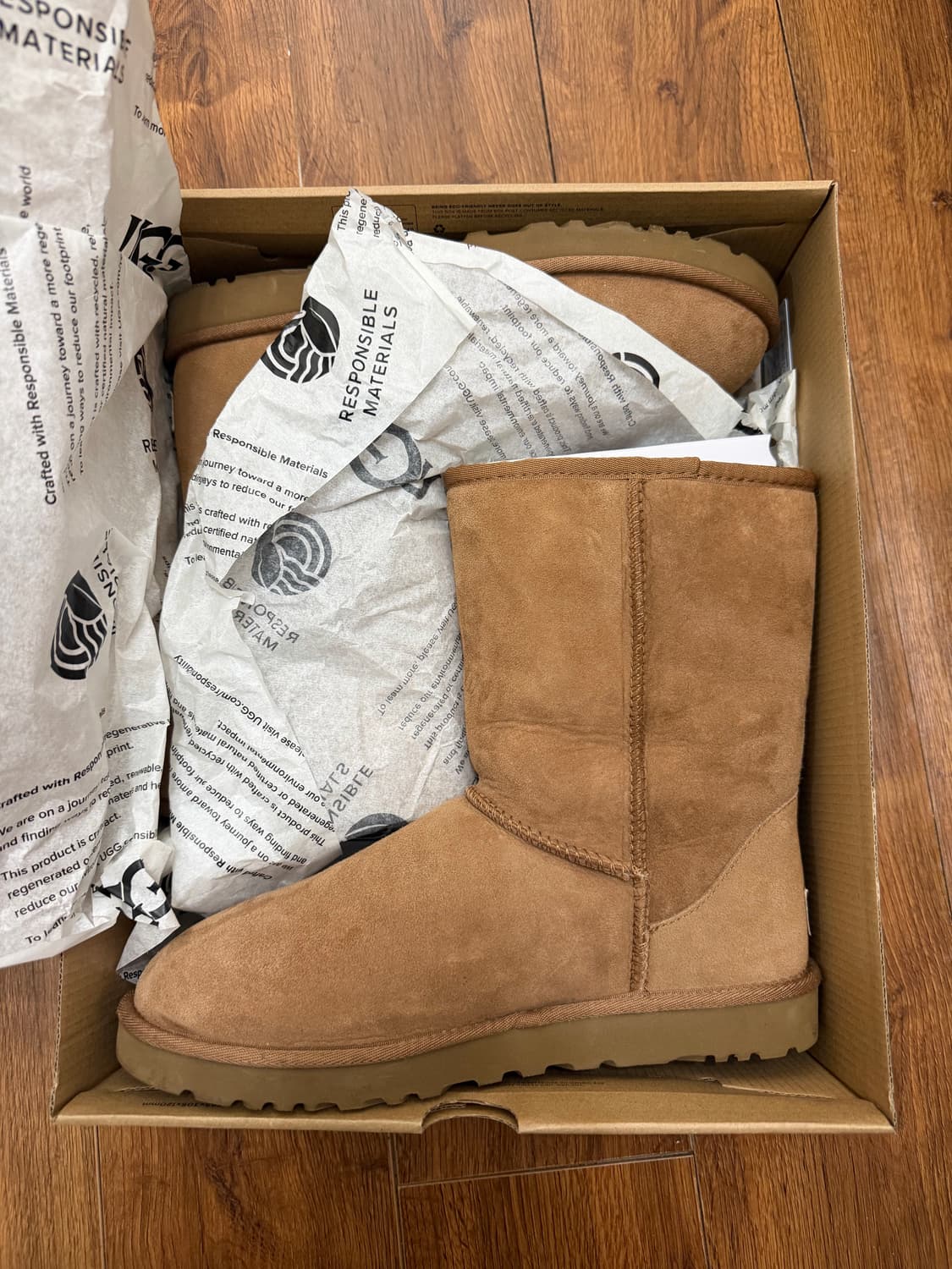 어그 클래식 숏 부츠 270 9사이즈 풀박 상품이미지1