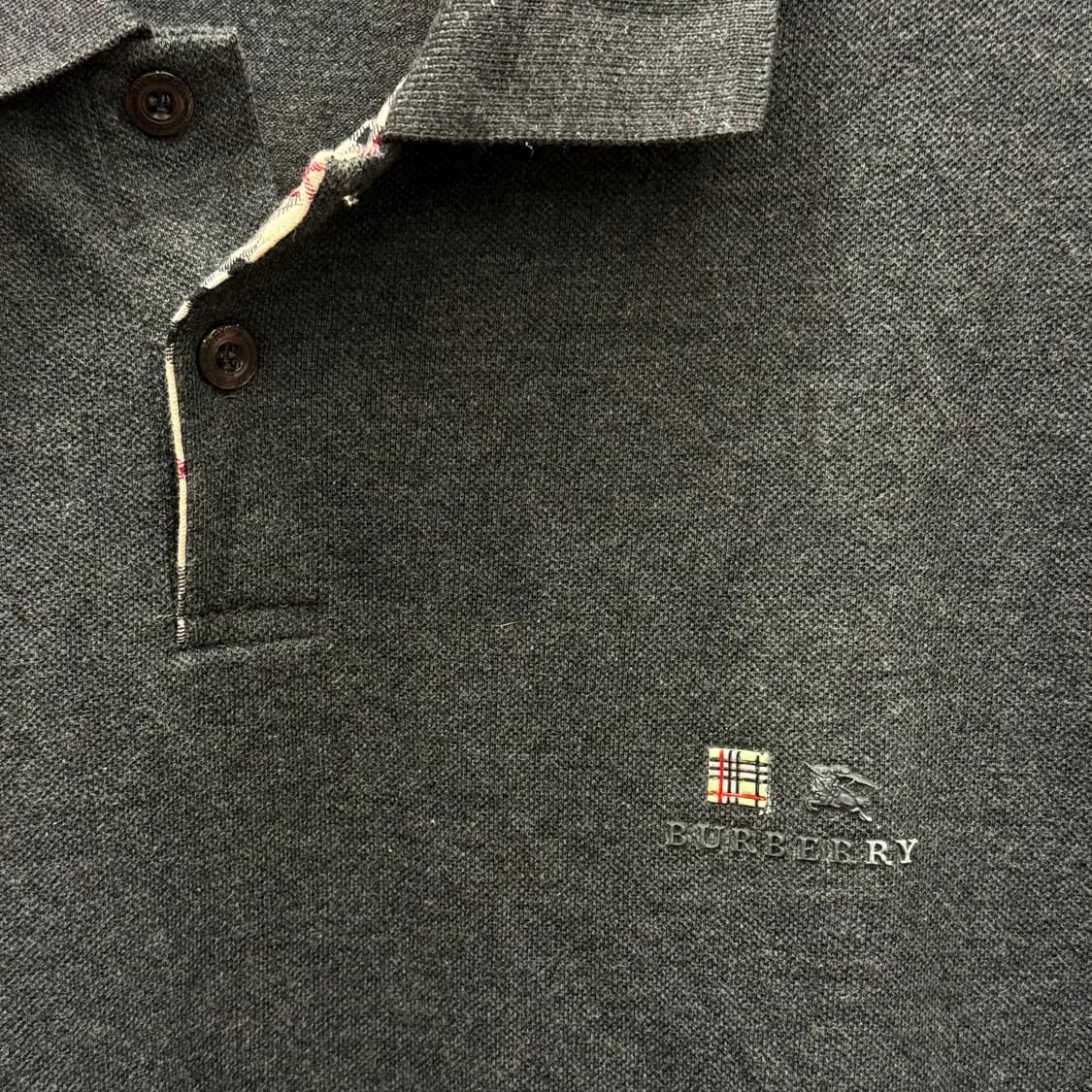 버버리 런던 카라 반팔 티셔츠 체크 배색 로고 자수 디테일 그레이 상품이미지6