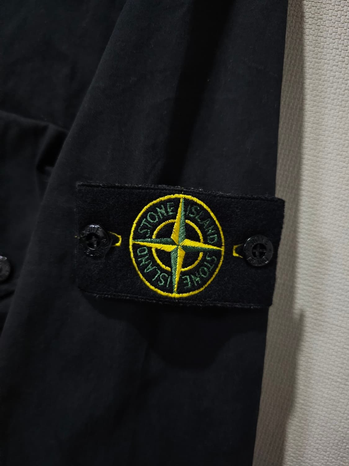 정품 23FW 스톤아일랜드 스트레치 코튼 오버셔츠 100 / L 상품이미지3